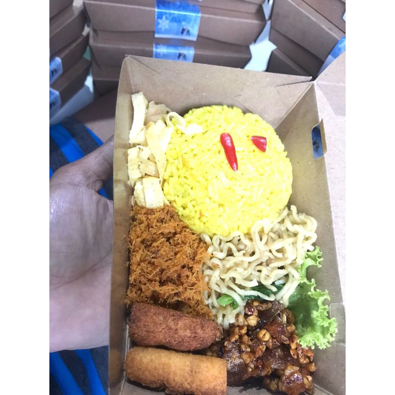 

NASI KUNING PAKET HEMAT