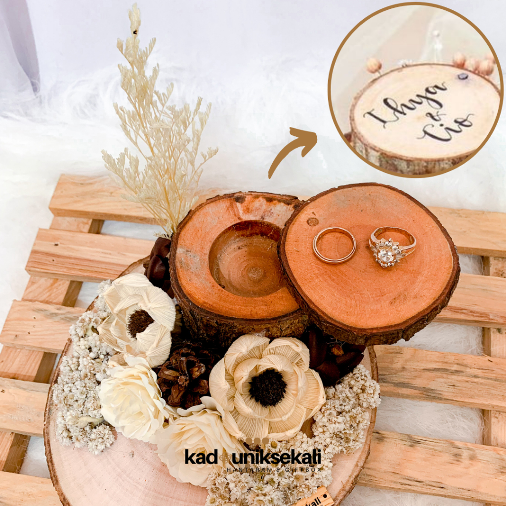 Rustic Couple Ring Bear - Tempat Cincin Pernikahan Dried Flowers