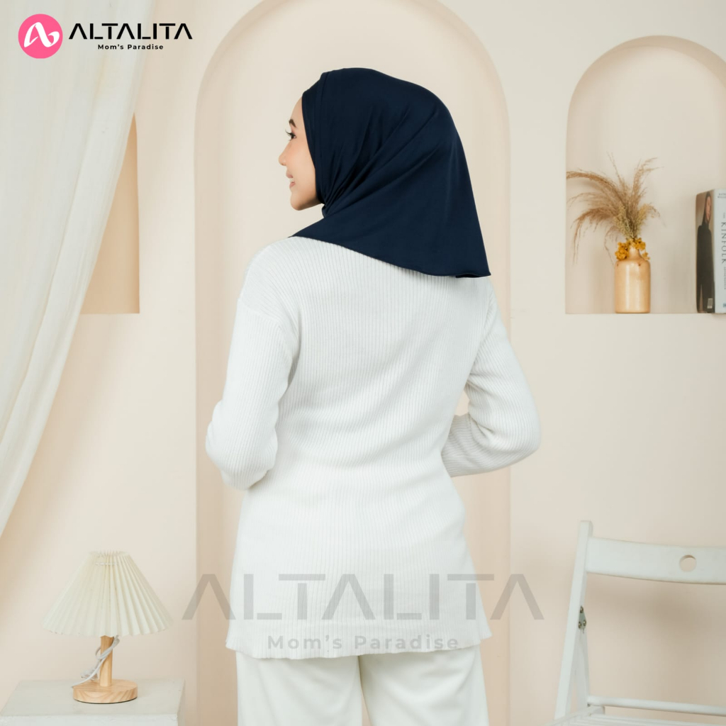 Altalita - Hijab Instan Helma Bergo Sport Lubang Telinga Masker Headset Earphone Kacamata Bahan Jersey Premium Cocok untuk Olahraga Volly Futsal Senam dan Sehari-hari