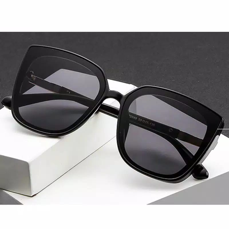 Kacamata Hitam Wanita Optik Anti Sunglass Model Artis Kecamata Viral Trend Bentuk Persegi Tebal Kcamata Fashion Sunglasses Kaca Mata Item Itam Anti Silau Sinar Matahari Debu UV Ultra Violet Eyewear KUV Frame Cat Eye New Retro Korea KCH38