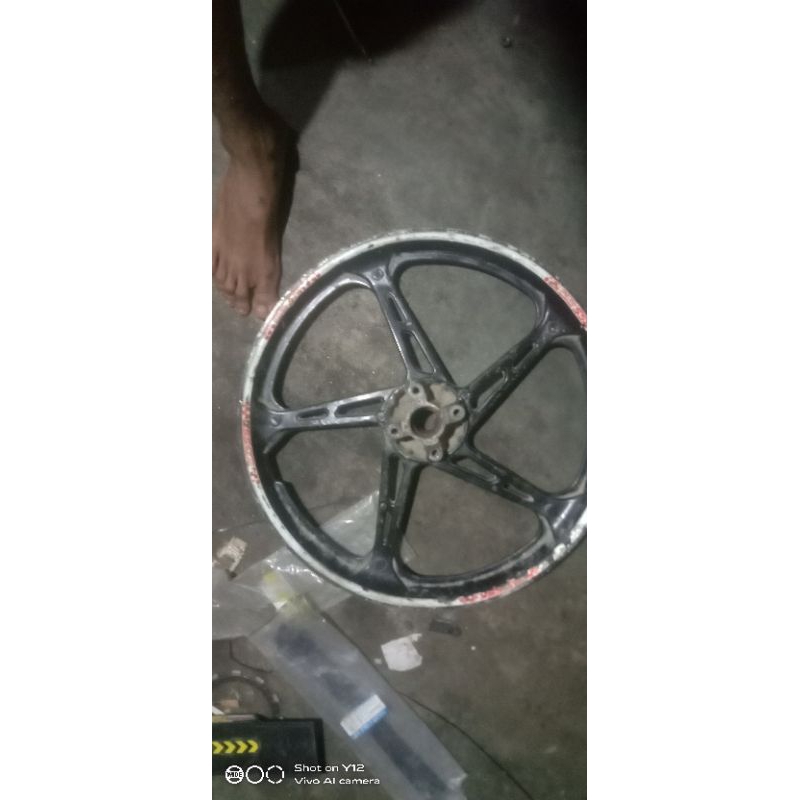 velg depan Jupiter Z robot