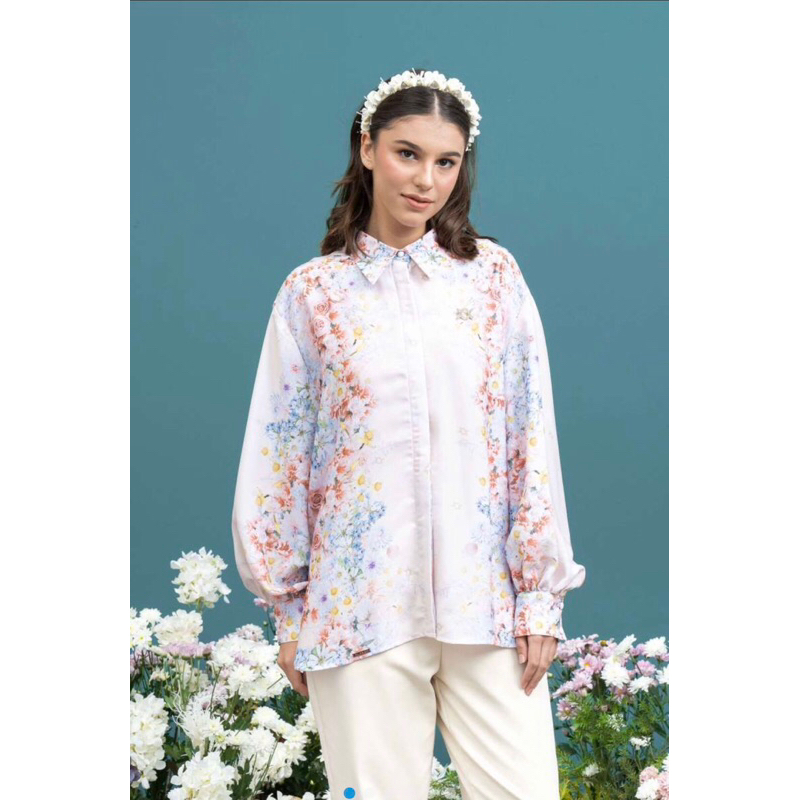 Wearing Klamby - Brianna Blouse Parchment - size L (NEW)
