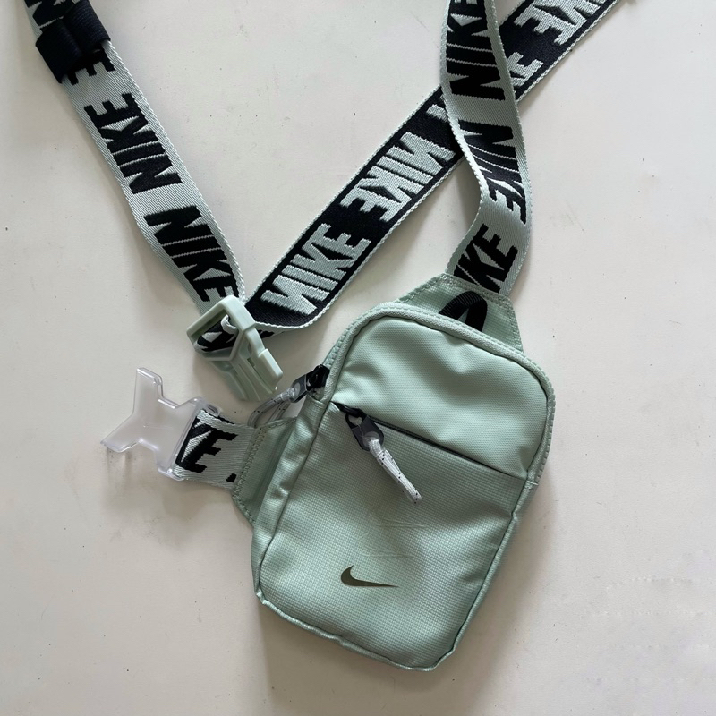 preloved mini sling bag nike