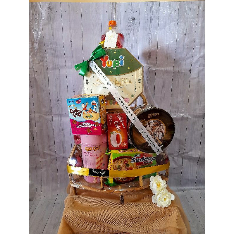 

WG Parcel lebaran 2023/ parcel idul fitri / parcel lebaran / parcel snack lebaran /parcel murah lebaran / parcel bekasi