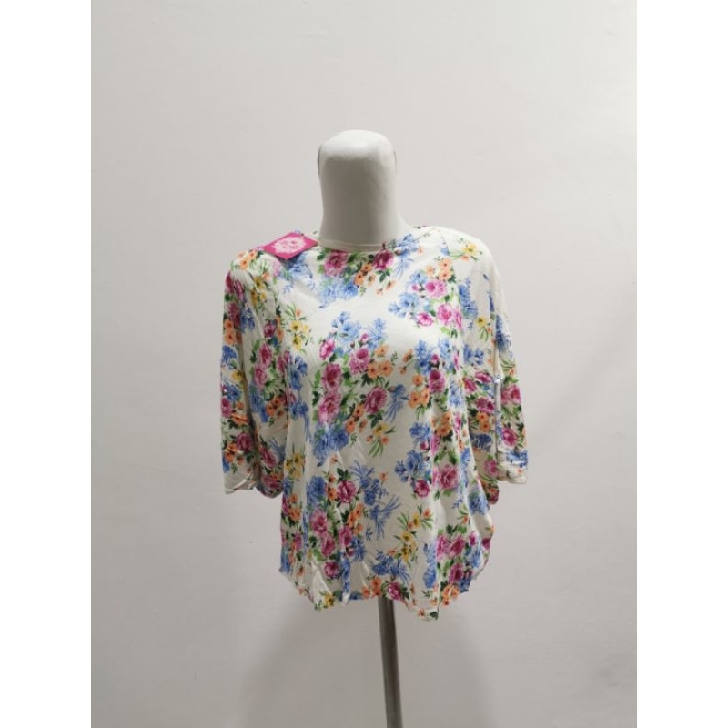 pakaian wanita motif bunga - pakaian wanita motif kembang - Atasan wanita motif bunga - Atasan wanit