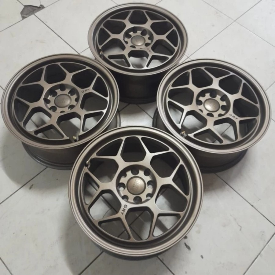 Velg Mobil Seken Ring 16 GRY HSR R16 Lebar 7 Baut 4 Offset 42