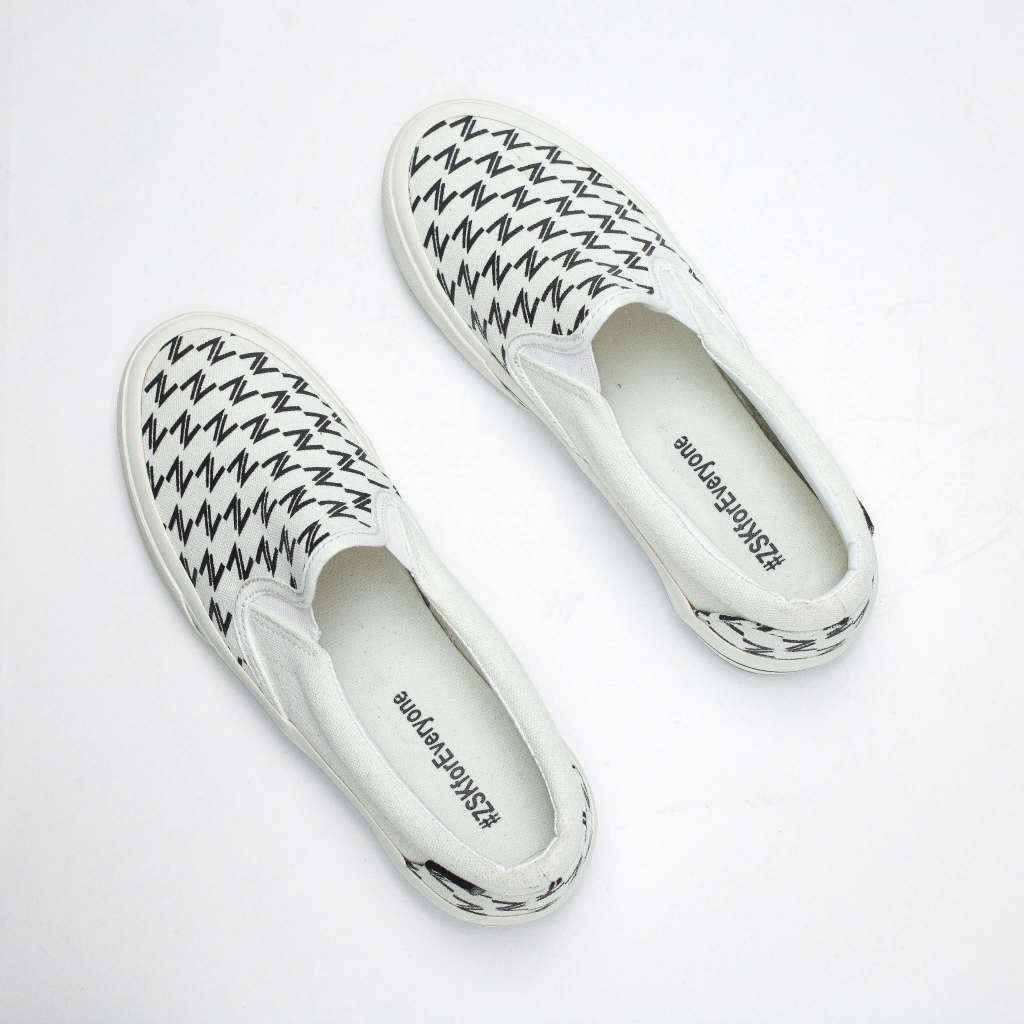 Zasaka - Sepatu Slip On Alesha Z White Casual Pria Wanita