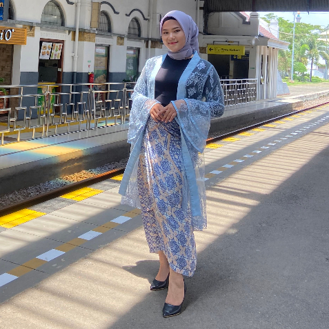 BATIK TRUSMI Setelan Batik Atasan Outer Brukat Wanita dan Rok Lilit Wanita Viscose Aurora