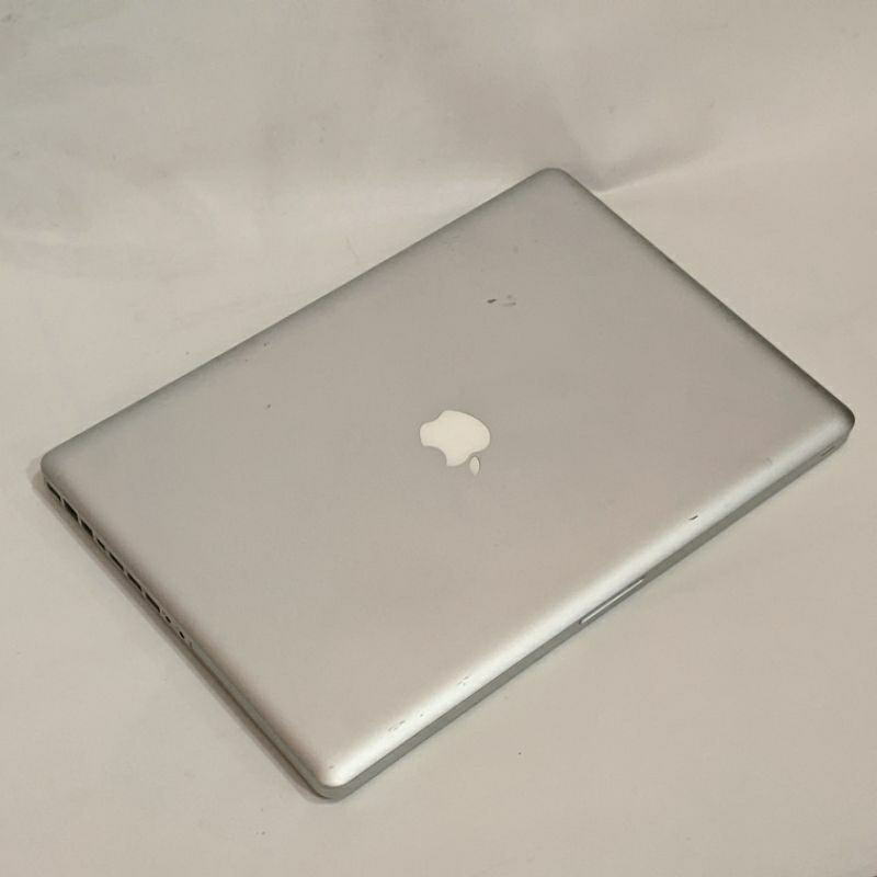 laptop Layar 17inc Macbook pro 17 8.3 - Core i7 - ram 16gb - ssd 512gb Dual vga Amd Radeon