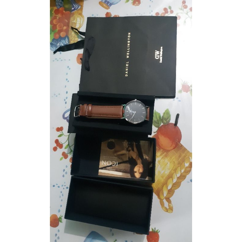 Jam Daniel Wellington