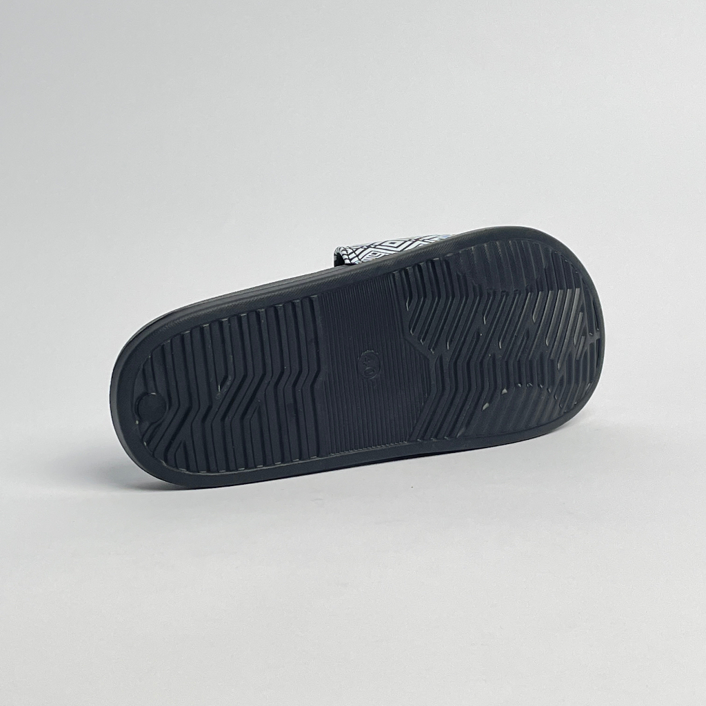 SIDSNEAKS - Sandal Slide Pria Ozzi Geometris Black