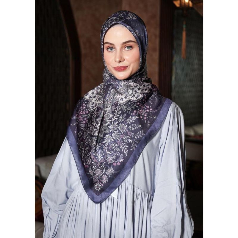 Hijab Mandjha Ivan Gunawan Silky - Glorius Lilac