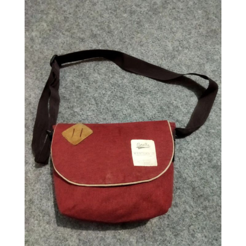 Anello mini sling bag
