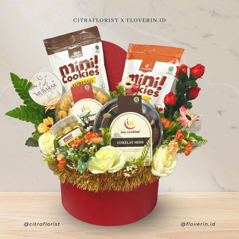 

Mubarak Parcel | Hampers Lebaran dengan Kue Kering dari Ina Cookies