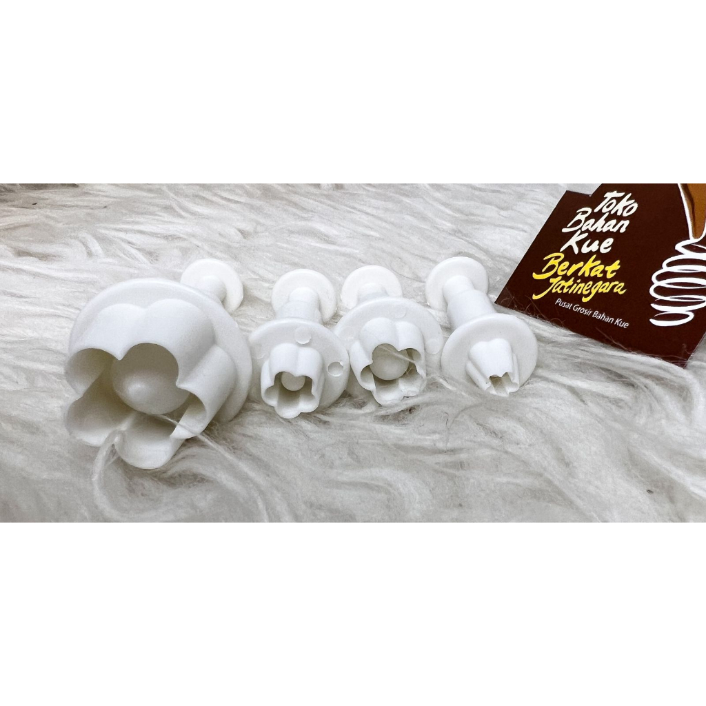 CETAKAN FONDANT PLUNGER  BLOSSOM ISI 4 PCS CUTTER ARTCLAY