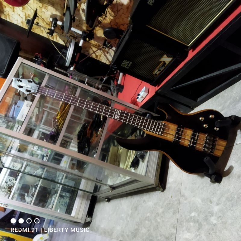 BASS VGS Cobra Select Natural Satin. Upgrade Ibanez Ergodyne Preamp Bonus Gigbag