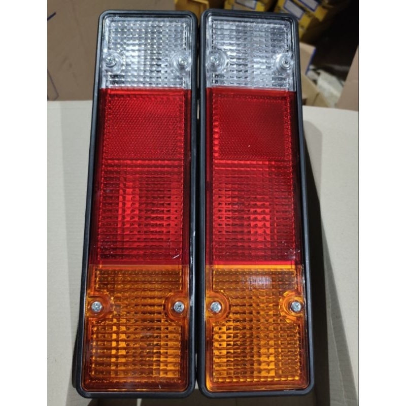 2 buah lampu stop belakang L300 soket bulat