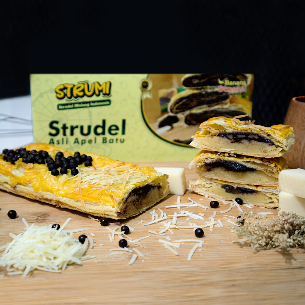 

STRUMI (Strudel Ukuran Mini) Varian Choco Banana Cheese | Oleh-Oleh Khas Malang | Oleh-Oleh Jawa Timur