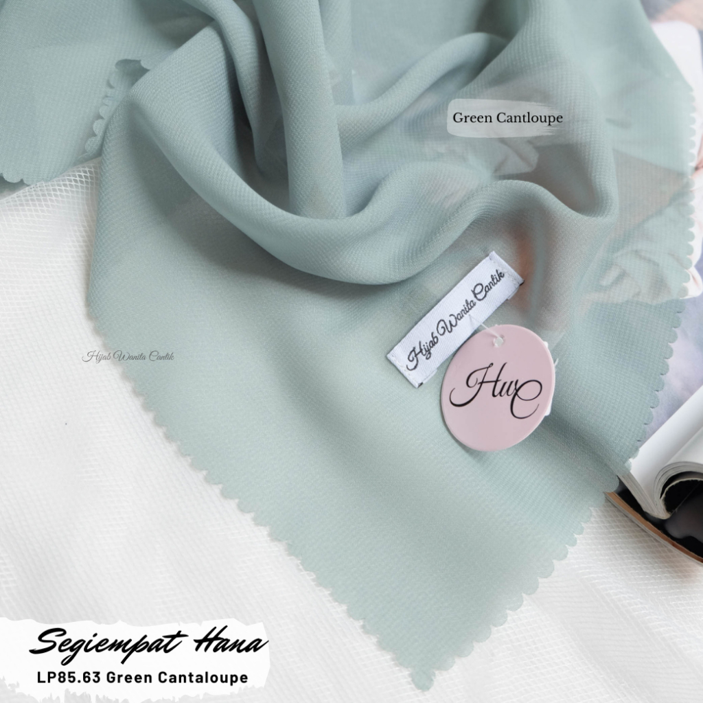 Hijabwanitacantik - Segiempat Hana Lasercut - LP85.63 Green Cantaloupe | Segi Empat Polos Polycotton