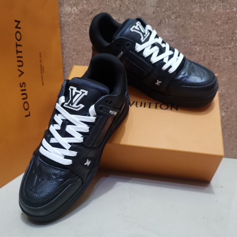 sepatu lv pria sneaker cowok mono hitam men shoes run away p1shoes mirror new kulit