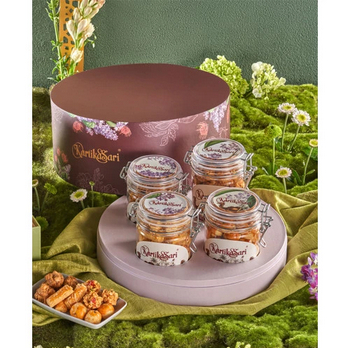 

READY BEKASI 28 DEC 2024 - KARTIKA SARI BANDUNG GIFT BOX 5 PACKAGE IDUL FITRI RAMADAN KAREEM 2023 LEBARAN NATAL CHRISTMAS HAMPERS SALE PROMO PAKET HADIAH OLEH OLEH FESTIVE SEASON CNY CHINESE NEW YEAR MOONCAKE IMLEK GIFT BOX