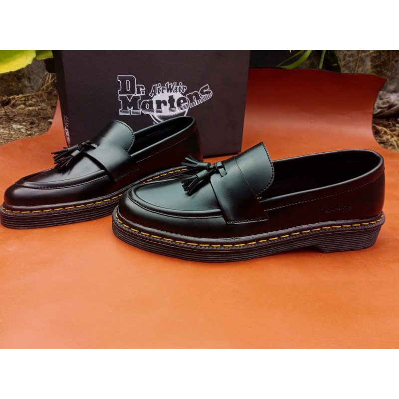 Sepatu Loafers Pria Dr Martens,Sepatu formal Docmart,Sepatu Loafers