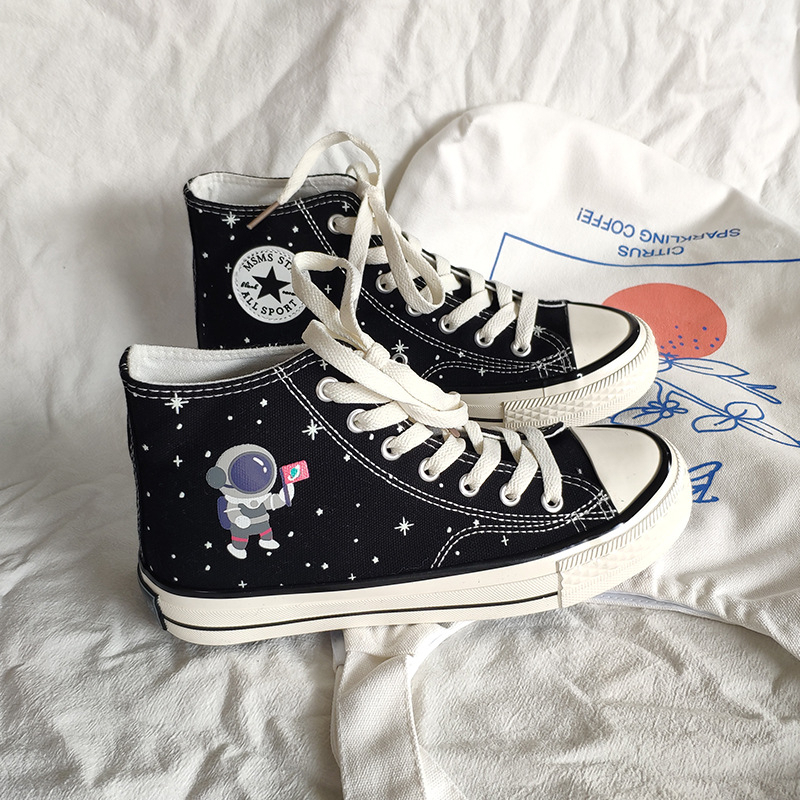 IMPORT Sepatu Pria Import Casual Trendy Sneakers Sekolah Kanvas Dewasa Remaja Karakter Astronot Ukuran 39-44