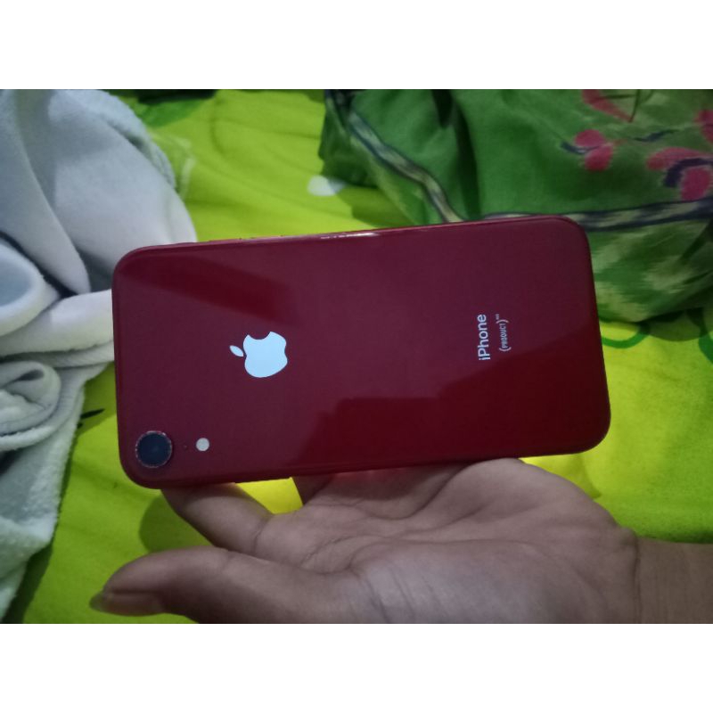 IP xr lock iCloud 64 clean