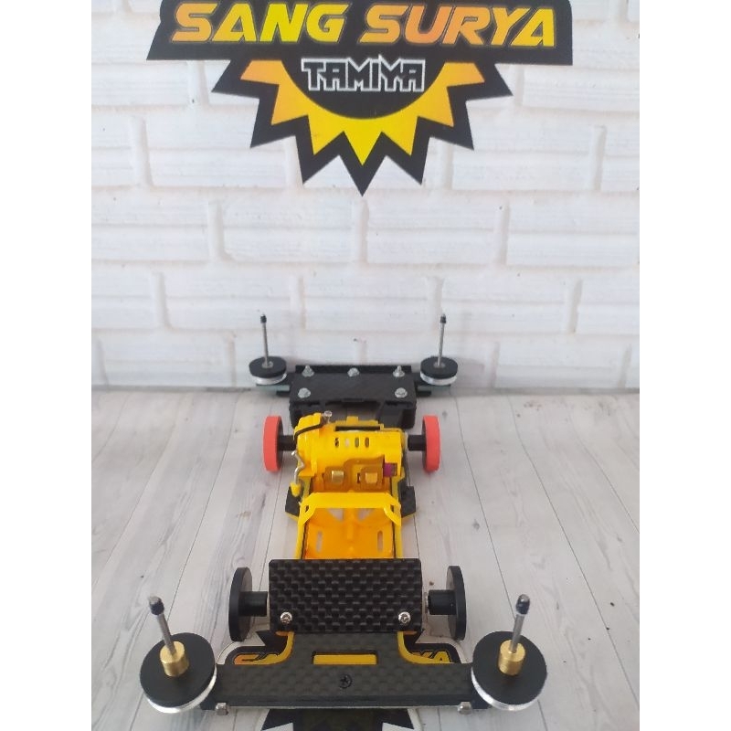 tamiya sloop carbon titi