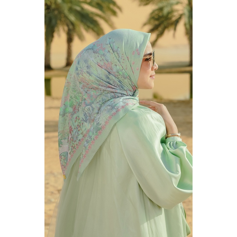 BUTTONSCARVES - Al Qasr Voile Square - Zelige / Hijab Segi Empat