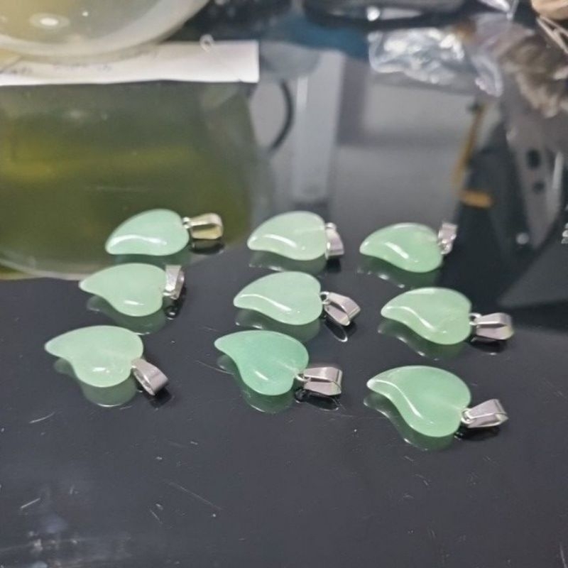 Green Aventurine Leaf Liontin 2cm harga satuan