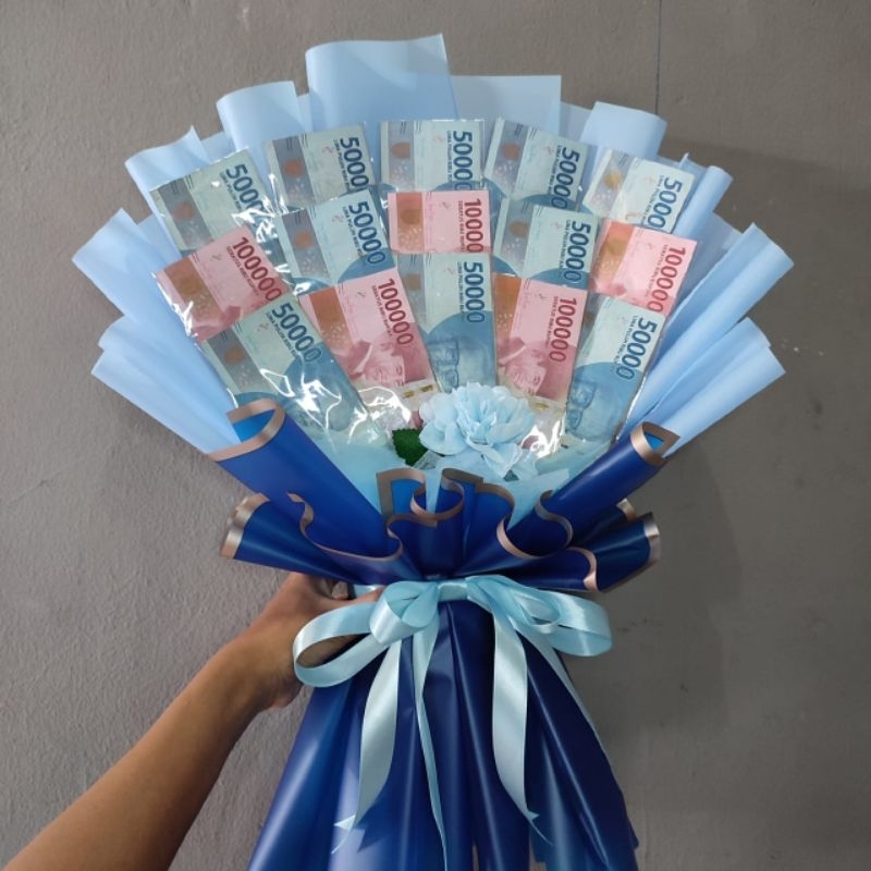 Buket bouquet wisuda pernikahan ulang tahun dan acara besar bisa request warna dan tambah kartu ucapan