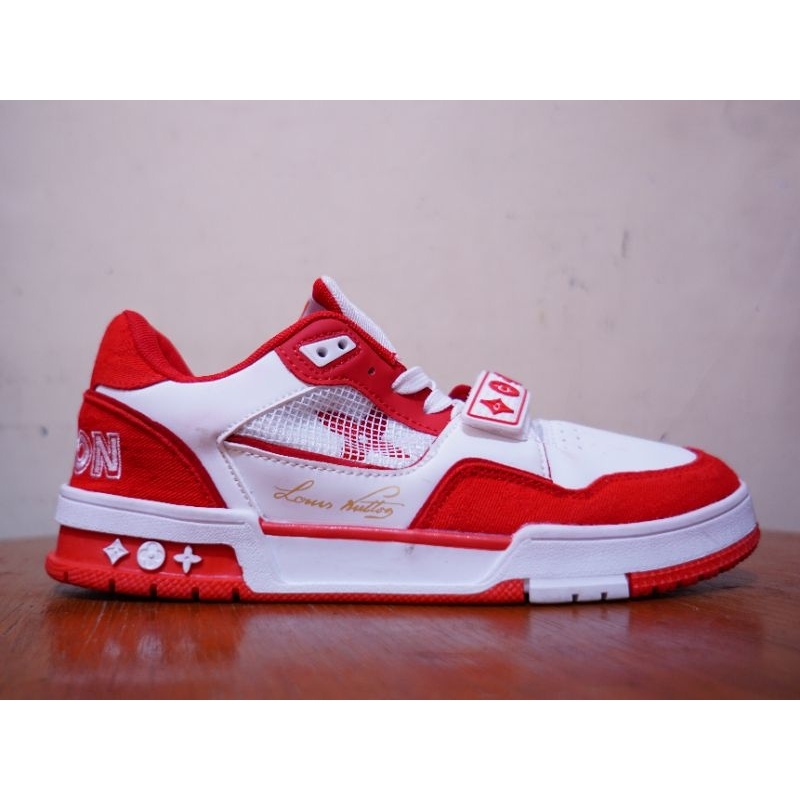 LV Trainer | Size 42 | Sepatu 2nd Branded