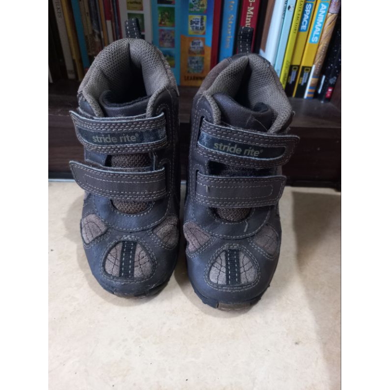 preloved Stride Rite boy shoes Original