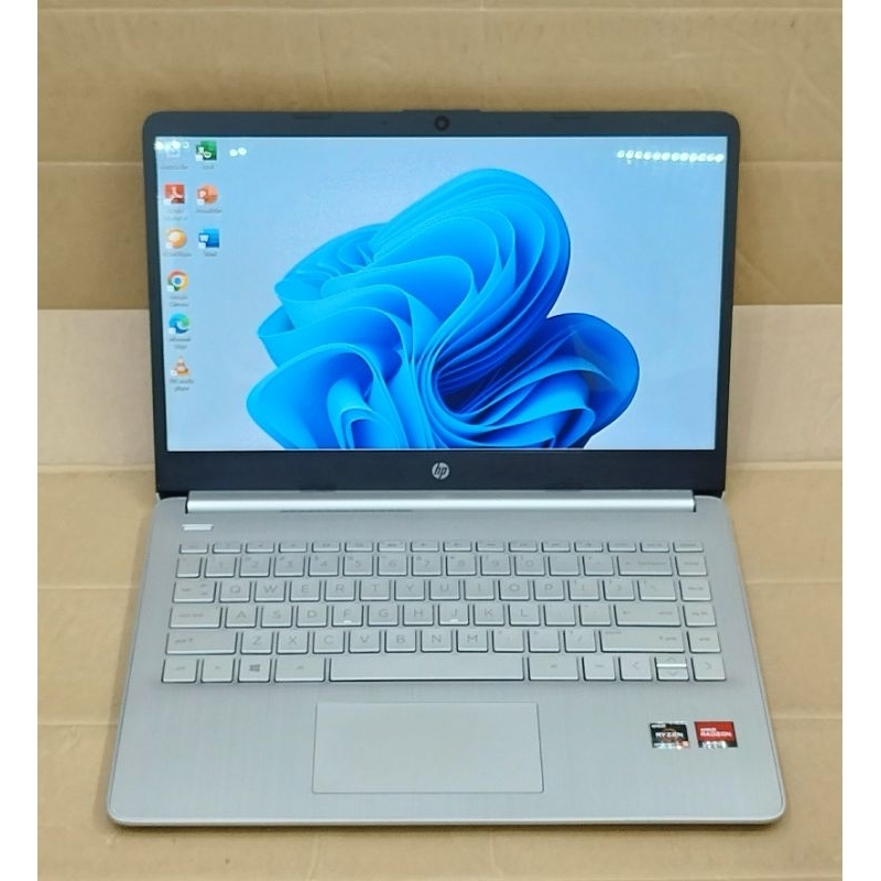Laptop HP 14s-FQ1032AU AMD Ryzen 3 RAM 8 GB SSD 512 GB