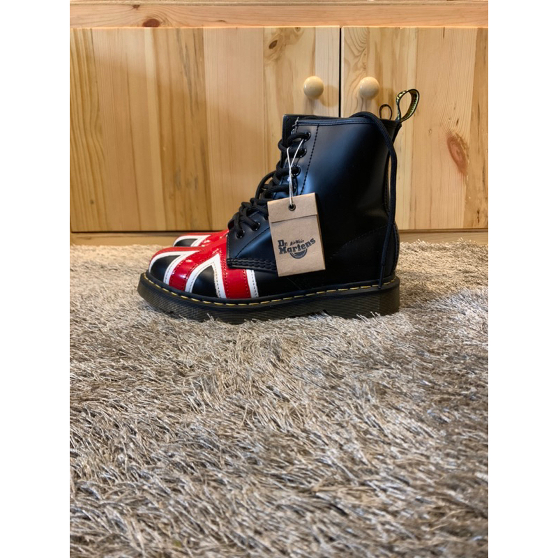 Sepatu Dr Martens Union Jack