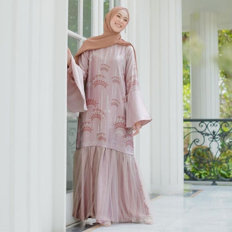 Preloved Langit Dress Vanilla Hijab