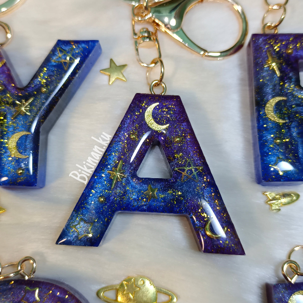 Resin Keychain Alphabet Galaxy Edition | Gantungan Kunci Resin Inisial Nama