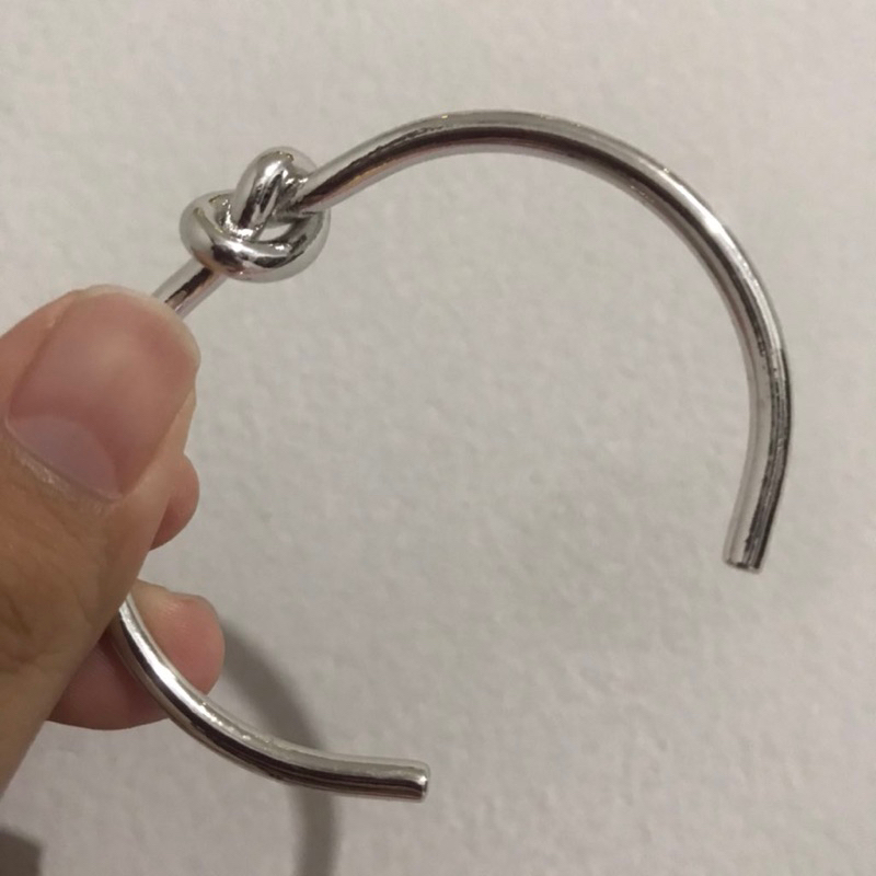 knot bangle gulf kanawut / knot bracelet / knot bangle / gulf kanawut