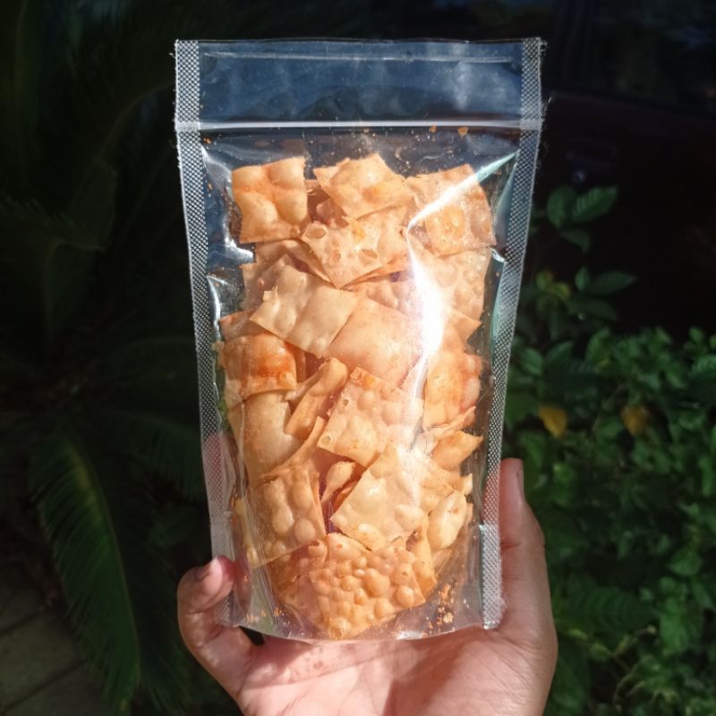 

Keripik Pangsit Balado, jagung manis dll, berat 100gram