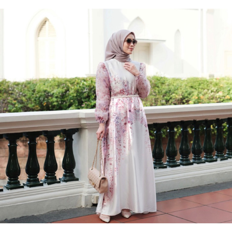 Laluna Signature Dress Vanilla Hijab