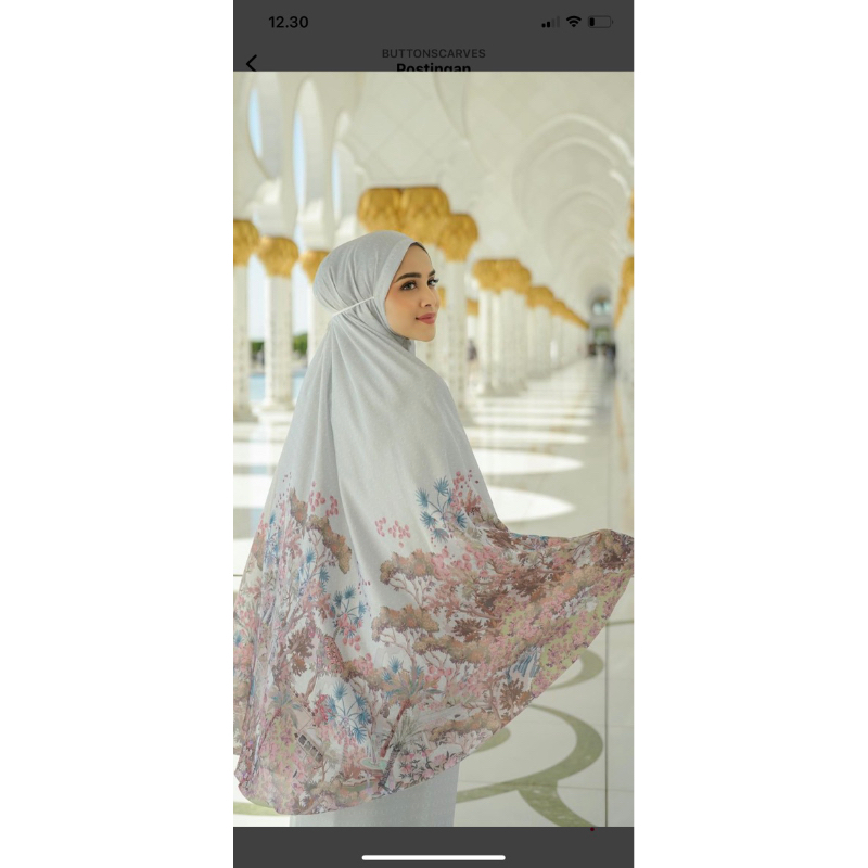 Al Qasr prayer robe buttonscarve