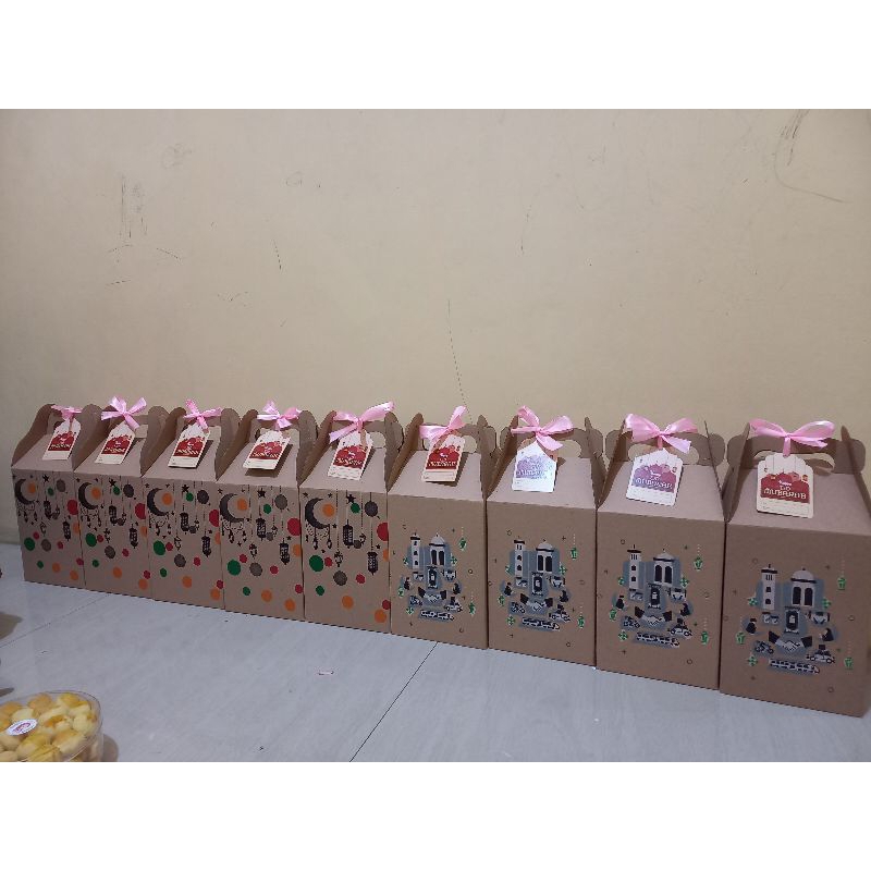 

paket kue lebaran