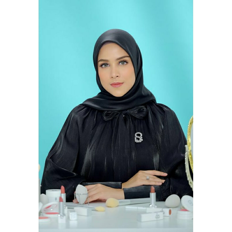 Buttonscarves Everyday Scarf Black New