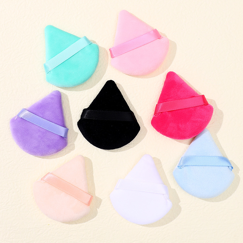 Spon Segitiga Spon Bedak Makeup Puff Tools Lembut Pizza Puff Ukuran Kecil 7 X 7.2CM  F995