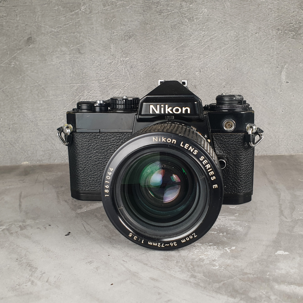 NIKON FE HITAM ( Mint ) + lensa nikon 36 -70 f3.5-4.8  KAMERA analog