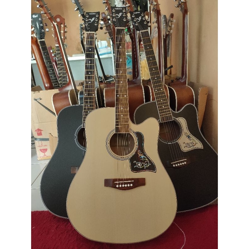 gitar akustik Yamaha jumbo terbaik