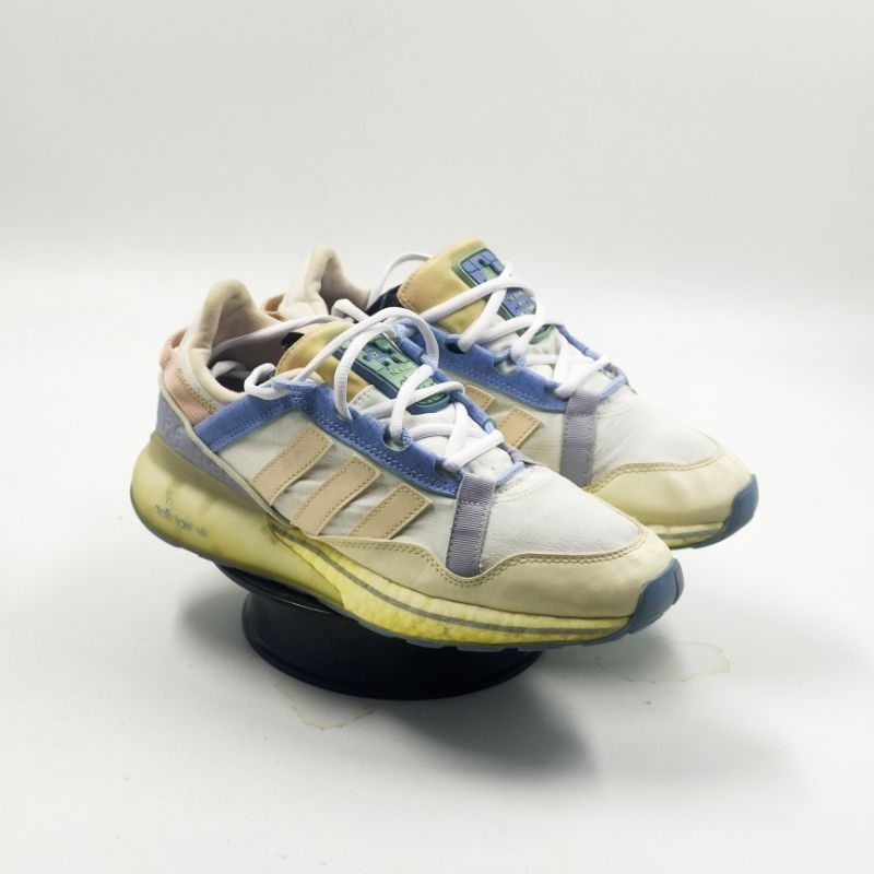 Ad*das ZX 2k Boost Pure