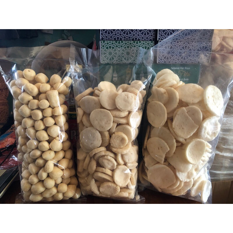 

Paket B 3 bks ( getas plg, spr mini, ikan tipis)