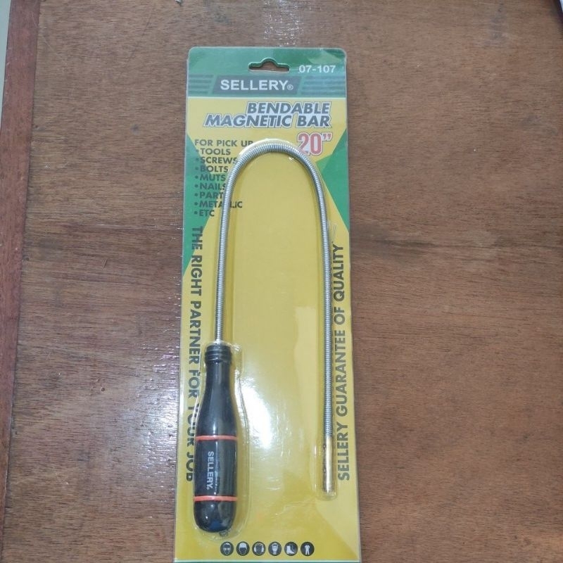 obeng magnet flexibel /obeng maknet fleksibel sellery 20&quot;/ bendable magnetic bar 20in sellery ( panjang 50cm )